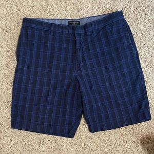 Banana Republic men’s shorts